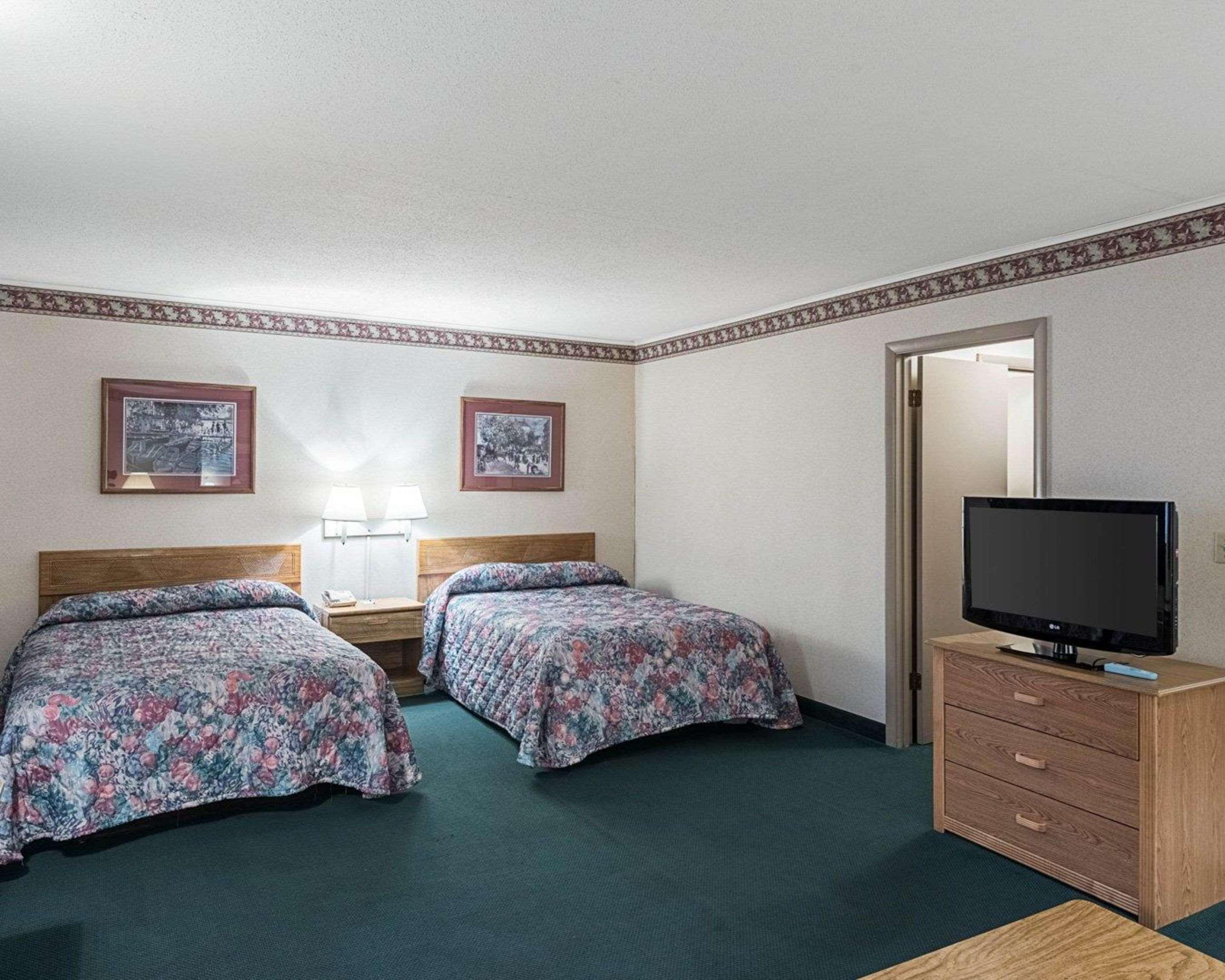 Rodeway Inn & Suites Rehoboth Beach Esterno foto