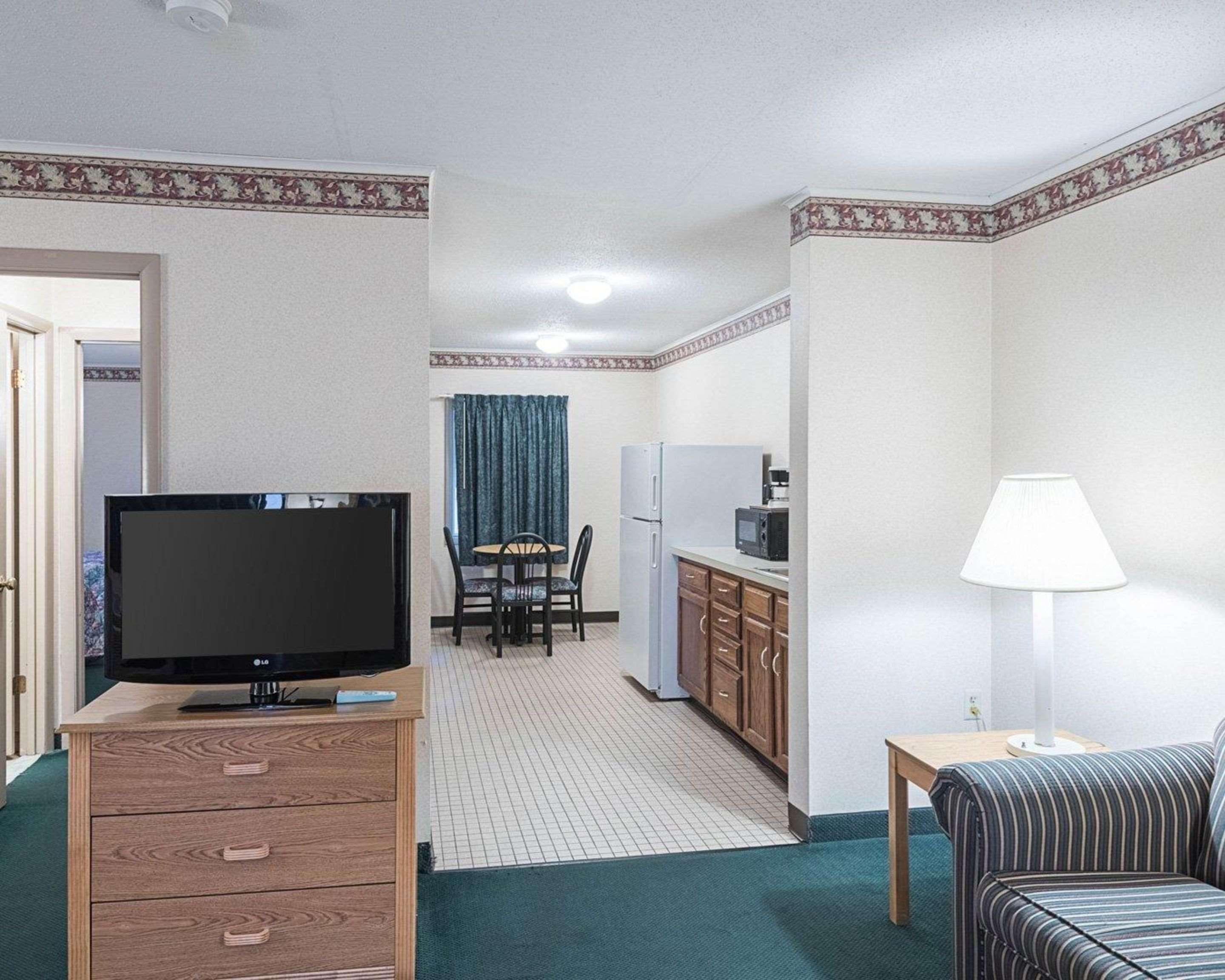Rodeway Inn & Suites Rehoboth Beach Esterno foto